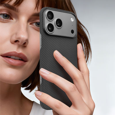 iPhone 17 Pro Max-এর জন্য মেটাল ফ্রেম সহ কাস্টমাইজড Aramid কার্বন ফাইবার মোবাইল কভার