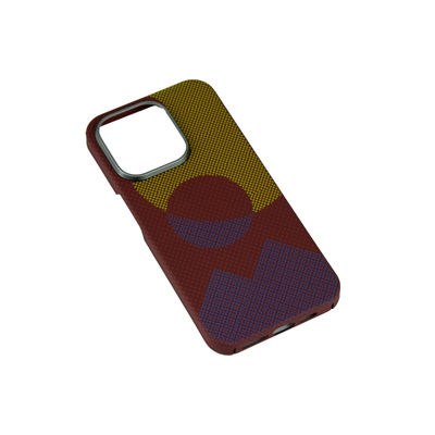 আইফোন 16 প্রো ম্যাক্সের জন্য বিলাসবহুল কাস্টমাইজড প্যাটার্ন আরামাইড কার্বন ফাইবার ফোন কেস 0.8 মিমি বেধ এবং 16 গ্রাম ওজন সহ