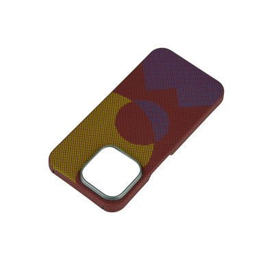 আইফোন 16 প্রো ম্যাক্সের জন্য বিলাসবহুল কাস্টমাইজড প্যাটার্ন আরামাইড কার্বন ফাইবার ফোন কেস 0.8 মিমি বেধ এবং 16 গ্রাম ওজন সহ