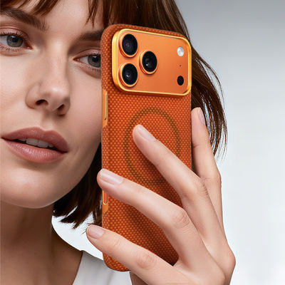 iPhone 17 Pro Max-এর জন্য মেটাল ফ্রেম সহ প্রিমিয়াম অ্যারামিড কার্বন ফাইবার মোবাইল কভার