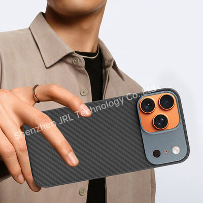 আইফোন 17 প্রো এর জন্য কাস্টমাইজড মেটাল ফ্রেম অতি পাতলা আরামাইড কার্বন ফাইবার মোবাইল কভার