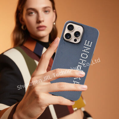 আইফোন 17 প্রো এর জন্য গ্লো ইন দ্য ডার্ক সুপার লাইট আরামাইড কার্বন ফাইবার মোবাইল কভার